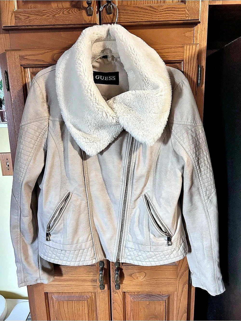 GUESS Faux Shearling Collar, faux-leather Jacket in Cream